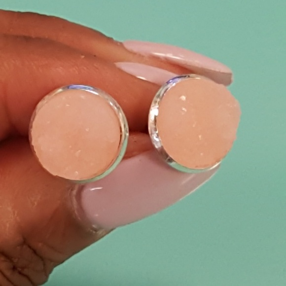 BRAND NEW  💖 Soft peach druzy stu - Picture 4 of 5